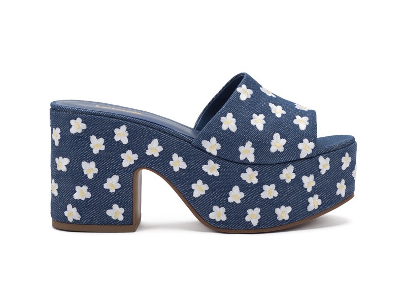 The success of clogs continues, with new materials and colors