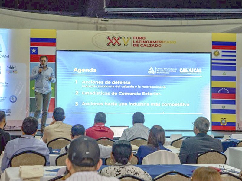 The sector representatives' presentations were followed by their peers and numerous industry-related attendees. Latin American Footwear: moving towards integration