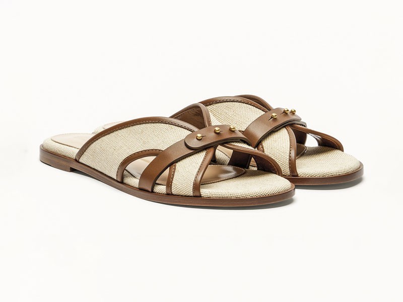 CHANCLAS FAJAS CALZADO MUJER ARTESANAL SANDALIA TENDENCIA PRIMAVERA VERNAO 2026 2027 SERMA167P01105962.jpg Chanclas artesanales con tramas abiertas y suelas planas