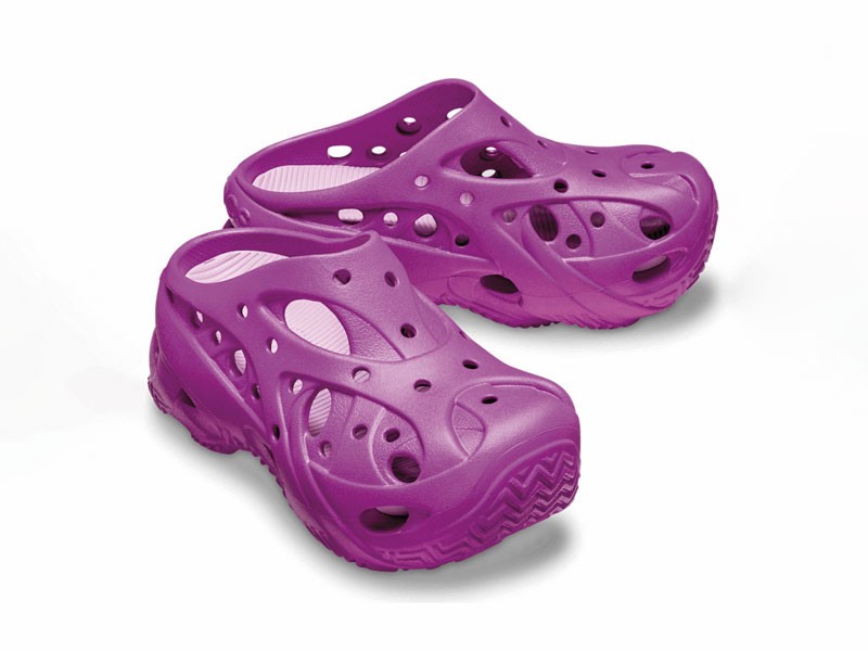 Injected clogs
