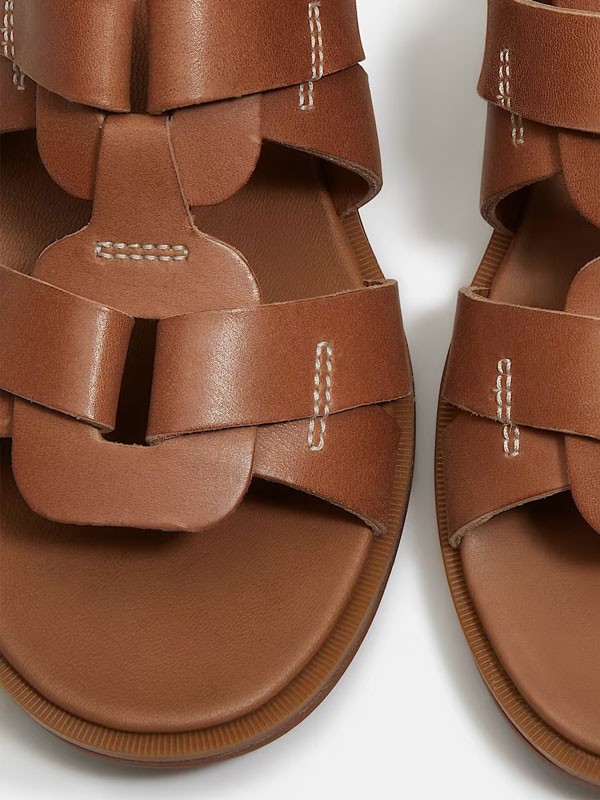 FOTO-7.jpg CALISTA BAY. TIMBERLAND’s fisherman sandal