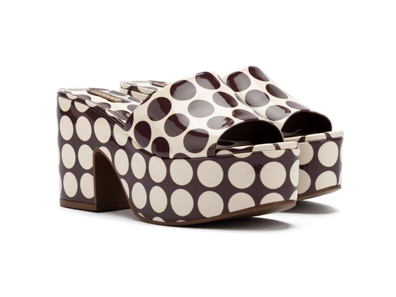 The success of clogs continues, with new materials and colors