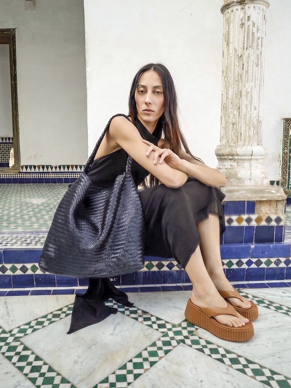 PLATAFORMAS MUJER CALZADO TENDENCIA PRIMAVERA VERNAO 2026 2027 SERMA167age_83i1rk83i1rk83i1.jpg Plataformas femeninas elevan tramas, bases y volumen