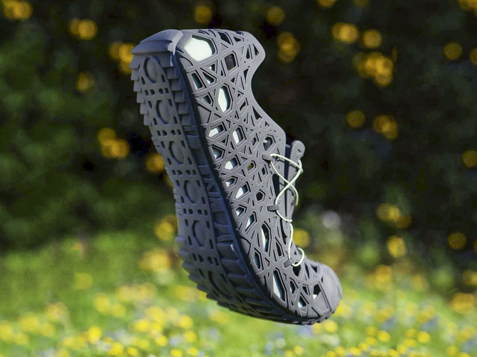 DIOR challenge: will fashion for technical footwear prevail?
