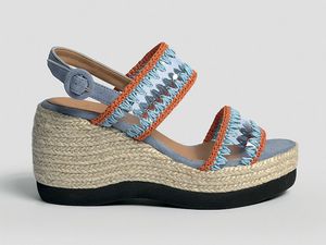 CALZADO-ZAPATO-MUJER-PLATAFORMAS-ACORDONADOS-PRIMAVERA-VERANO-FOOTWEAR-SHOES-WOMAN-SPRING-SUMMER-SERMA-castañer.jpg