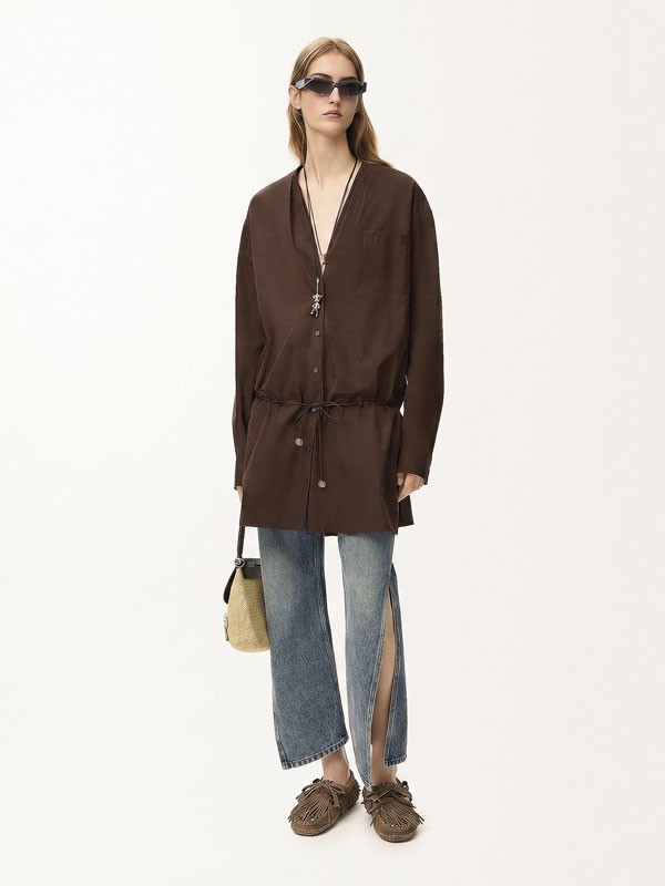 MOCASINES ACORDONADOS CALZADO MUJER ARTESANAL SANDALIA TENDENCIA PRIMAVERA VERNAO 2026 2027 SERMA167KWLJNWhc624shc624shc62.jpg Folk moccasins combine fringes, ties and an earthy palette