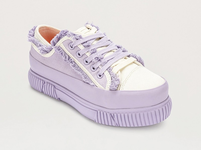 Sneakers clásicas: De inspiración retro, pero actualizadas