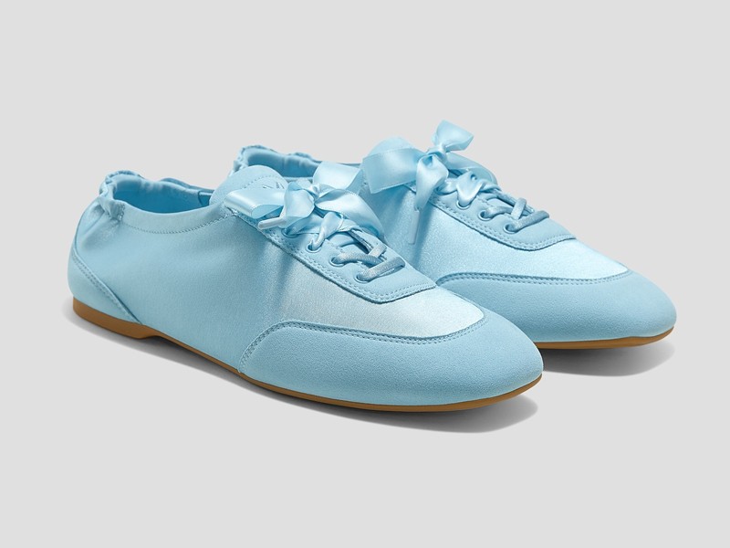 ¡Arrasan las SNEAKERINAS! y revolucionan el mundo de la moda