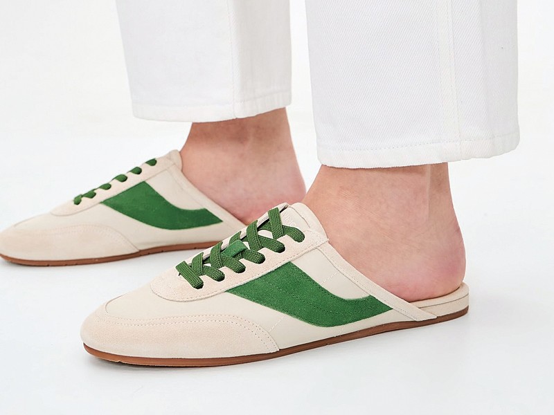 SPORTY MULES: They expand their offer to become a trend