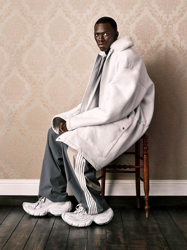 Las 6XL Superchunky de BALENCIAGA marcan la continuidad del estilo “pesado”