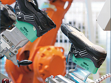 Robotización para calzados y componentes