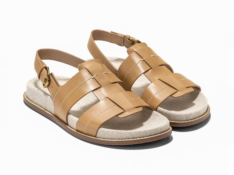 Flat sandals