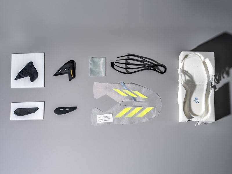 NUEVAS ZAPATILLAS ADIDAS 2024 ADIZERO ADIOS PRO EVO 1 SERMA FOTO-7.jpg Latest release from ADIDAS: The super lightweight sneaker weighs only 138 grams