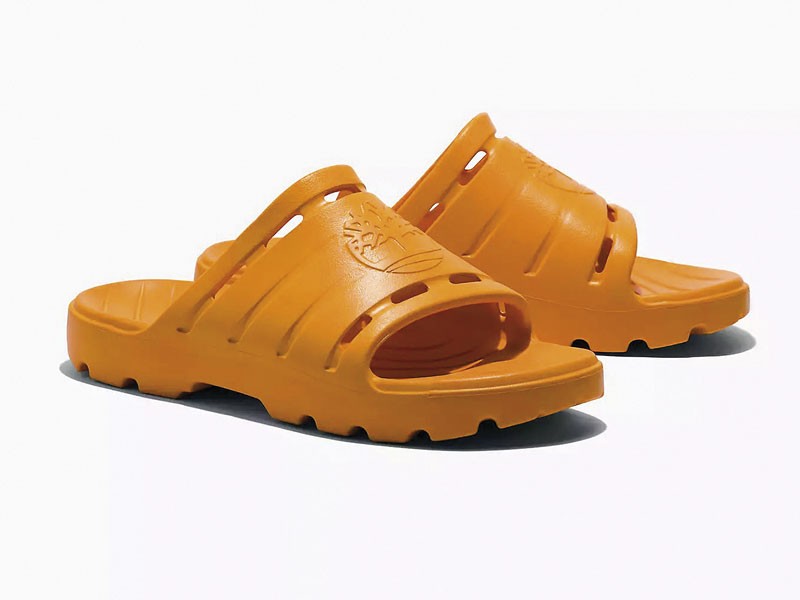 Flat Slides / Sandals
