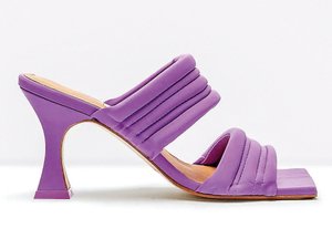 CALZADO-ZAPATO-MUJER-TACOS-MODA-FOOTWEAR-SHOES-WOMAN-FASHION-SERMA-miista-frostine-purple-reflectiv.jpg