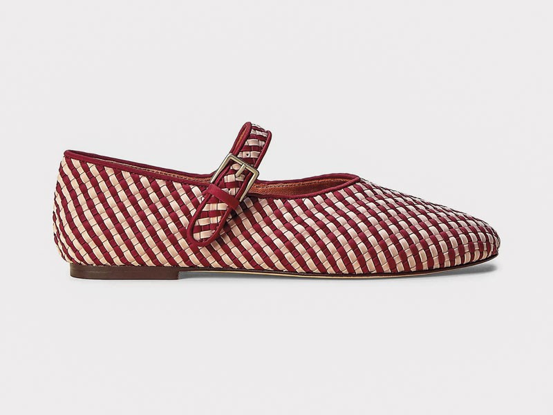 Mesh ballerinas explore openwork, color and texture