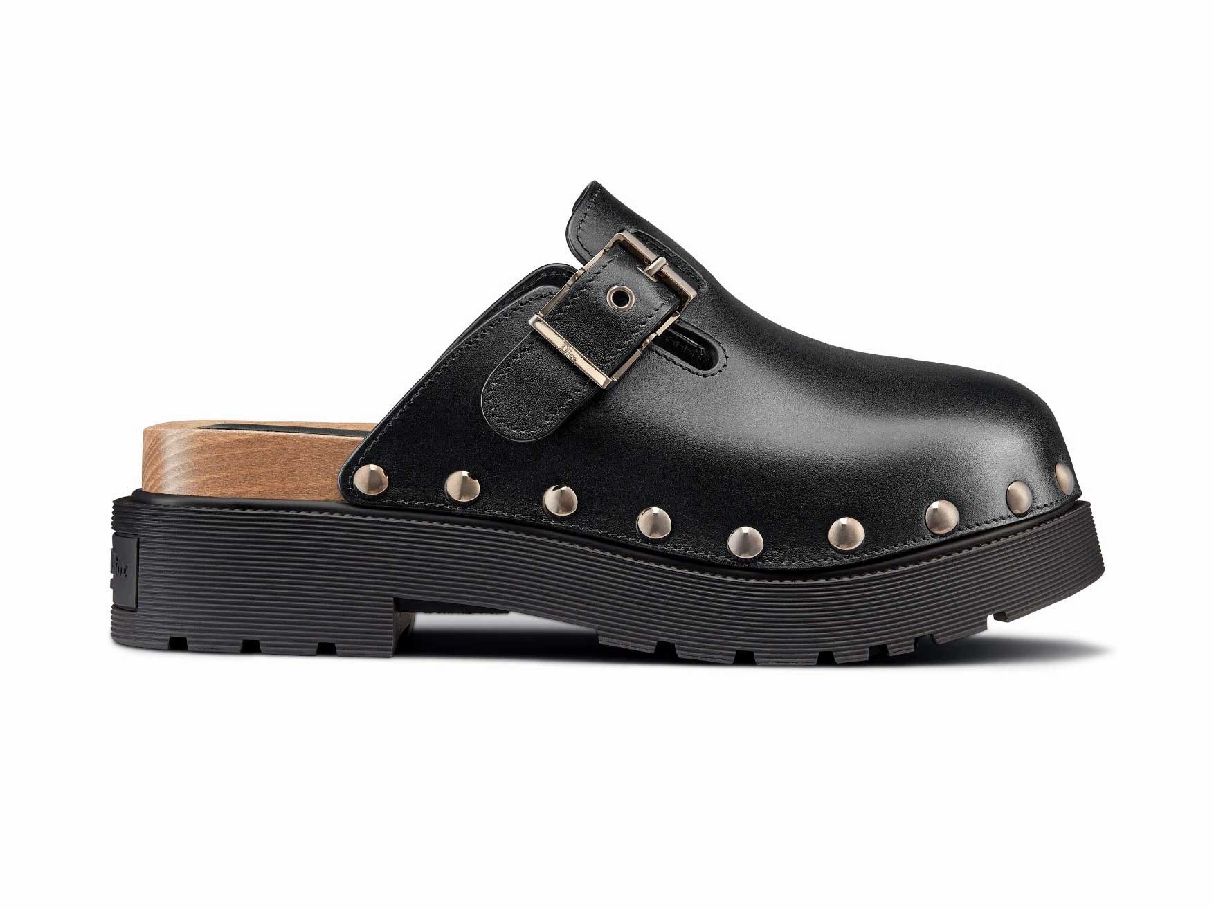 ÚNICOS. Los zuecos de DIOR con suela híbrida: madera y caucho TR