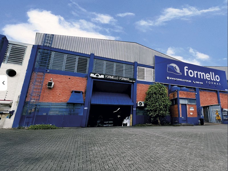 Componentes y servicios para la industria que provee al segmento de seguridad industrial.