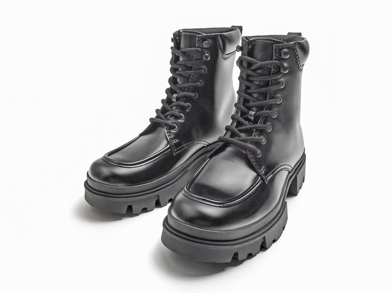 Lace-up dress booties