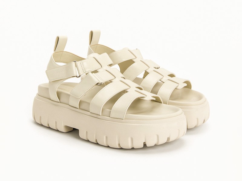 PLATAFORMAS MUJER CALZADO TENDENCIA PRIMAVERA VERNAO 2026 2027 SERMA1672026-L2-CK1-70580285-41-3.jpg Women’s platforms elevate weaves, bases and volume