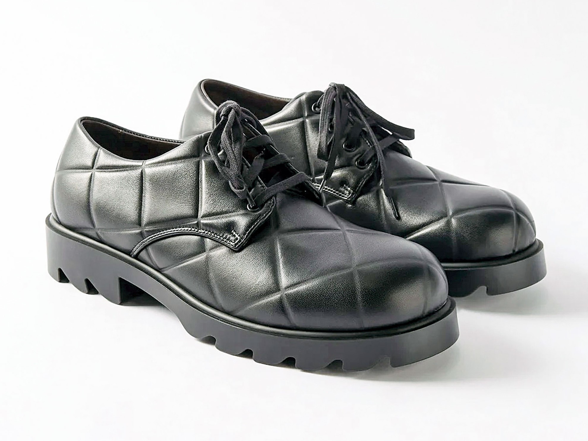 Zapatos acordonados sport: Al rescate de los ‘70