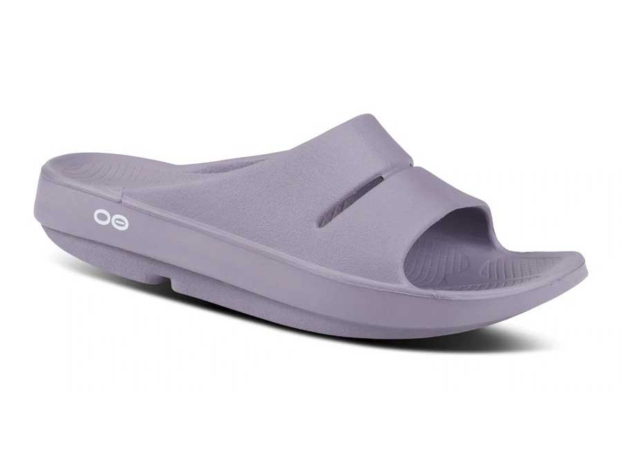 Chanclas, chinelas y zuecos inyectados. Causas de éxito