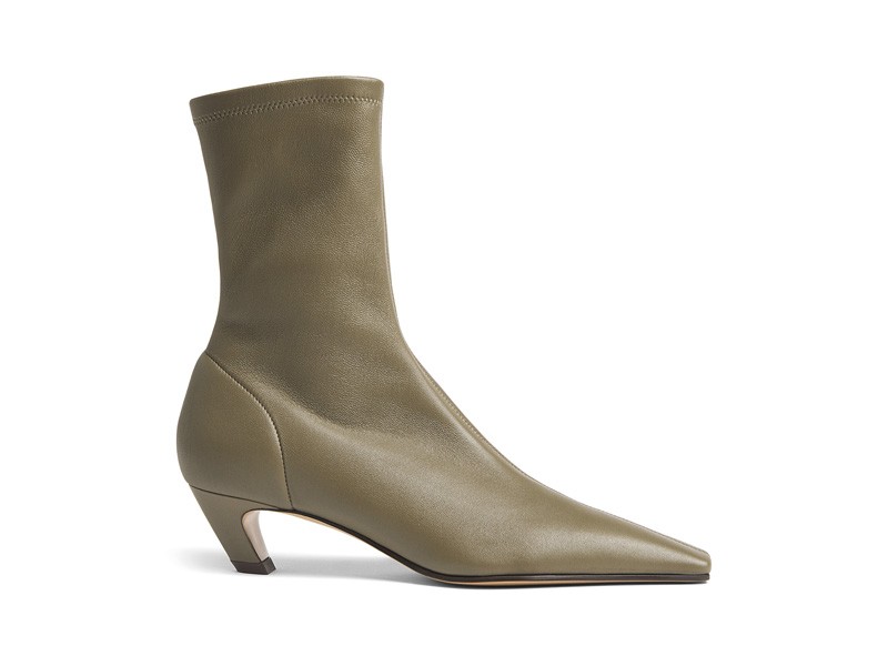 Women's suede boots in camel tones with leather and prints