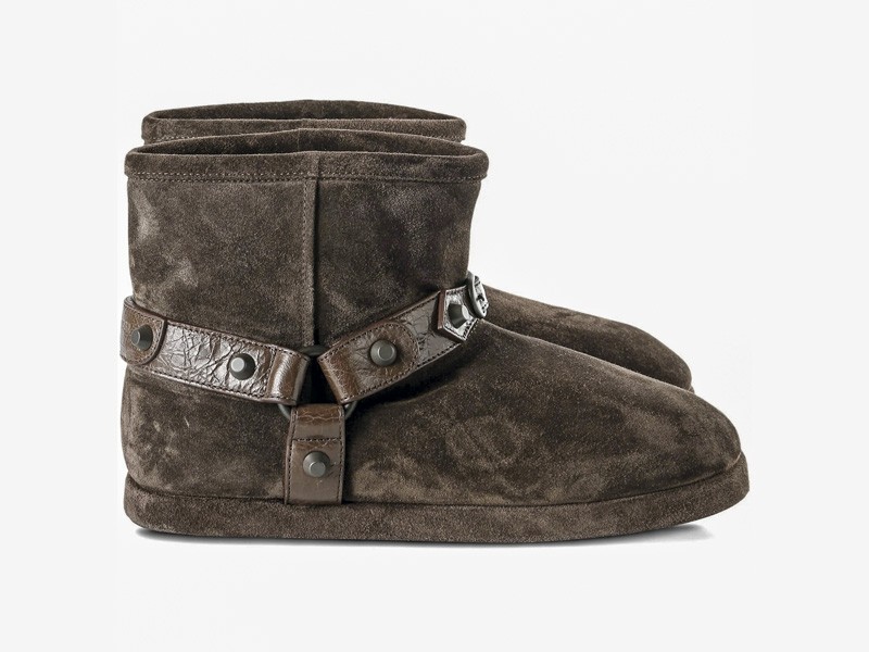 COLOR CHOCOLATE MUJER TENDENCIAS OTOÑO INVIENRO 2026 SERMA 15632519184_62665473_2048.jpg Chocolate emerges as a defining color trend in footwear