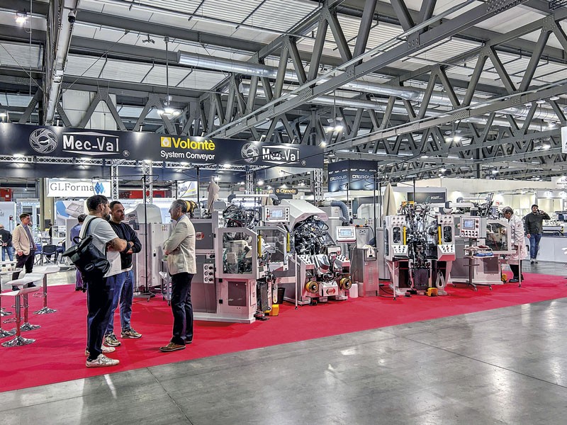 New manufacturing technologies featuring advanced automation and the use of AI were showcased. SIMAC TANNING TECH. A global leader in technology for the industry