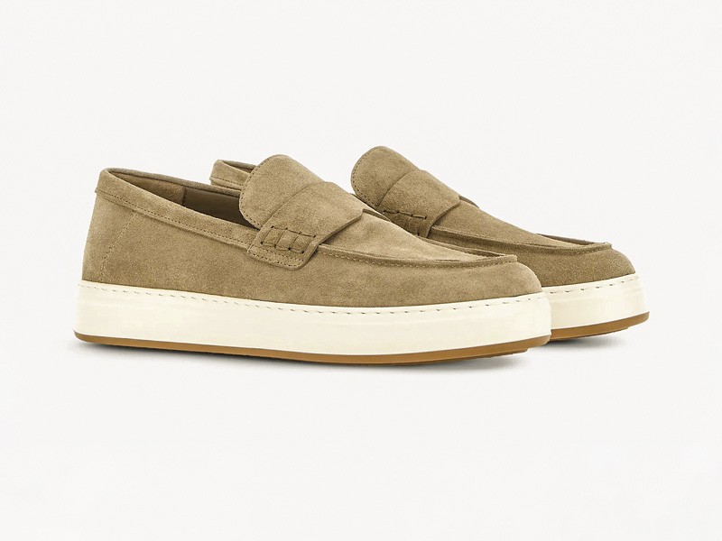 Mocasines sport actualizan suelas, color y capelladas blandas
