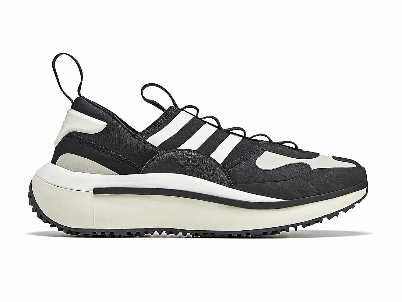 Sneakers urbanas:  Acompañando  la tendencia