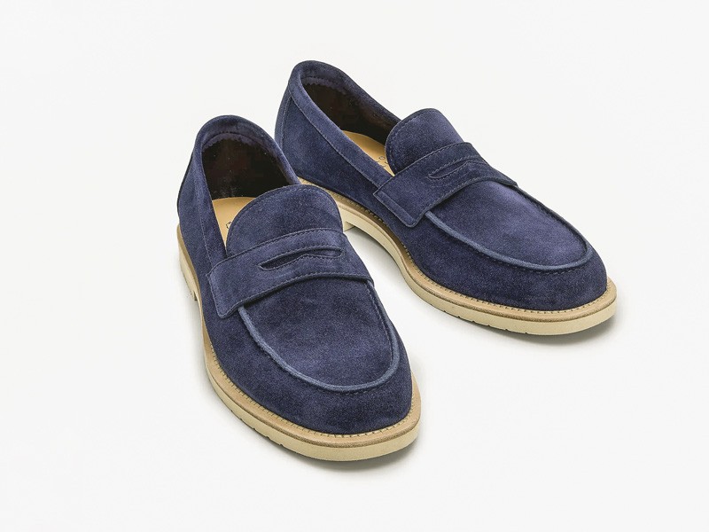 Mocasines sport actualizan suelas, color y capelladas blandas