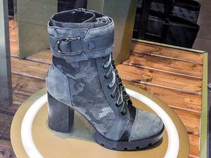 CALZADO-ZAPATO-MODA-TENDENCIA-MUJER-BOTINETAS-BOTAS-SHOES-FOOTWEAR-FASHION-TRENDS-WOMAN-BOOTS-IMG_5568.jpg