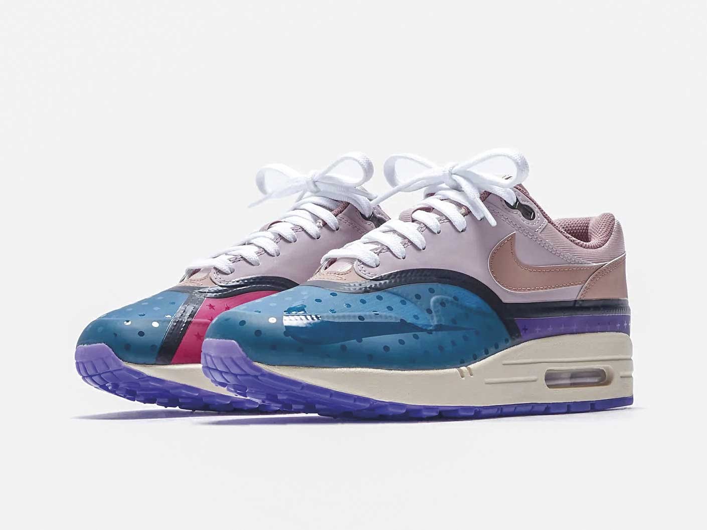Sneakers urbanas:  Acompañando  la tendencia