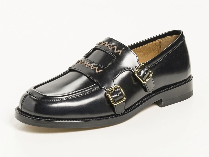 The black loafer and its renewed urban formality