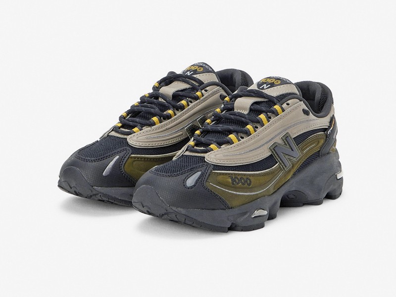 Urban chunky sneakers with technical paneling and high-volume soles