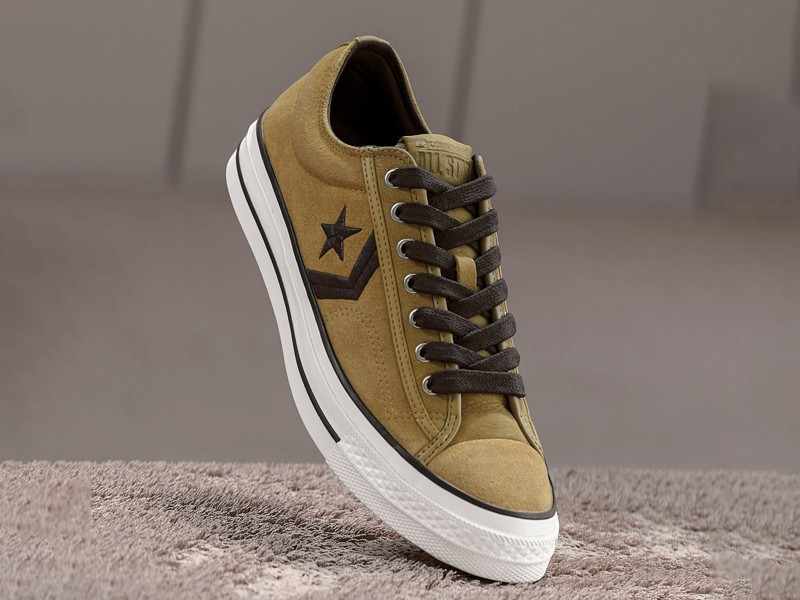 Sneakers urbanas en verde oliva con gamuza y suelas gum