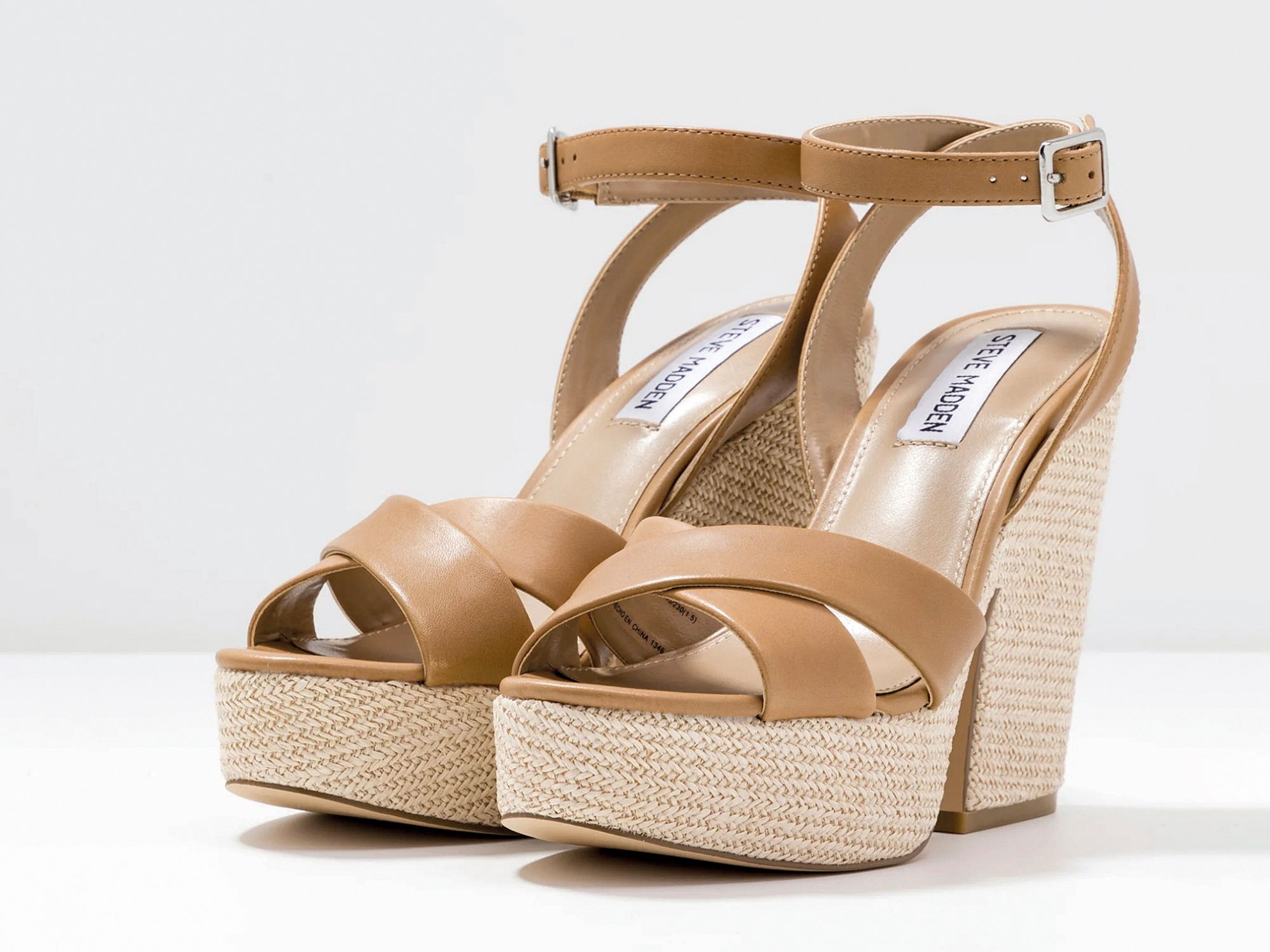 Sandalias con tacones altos