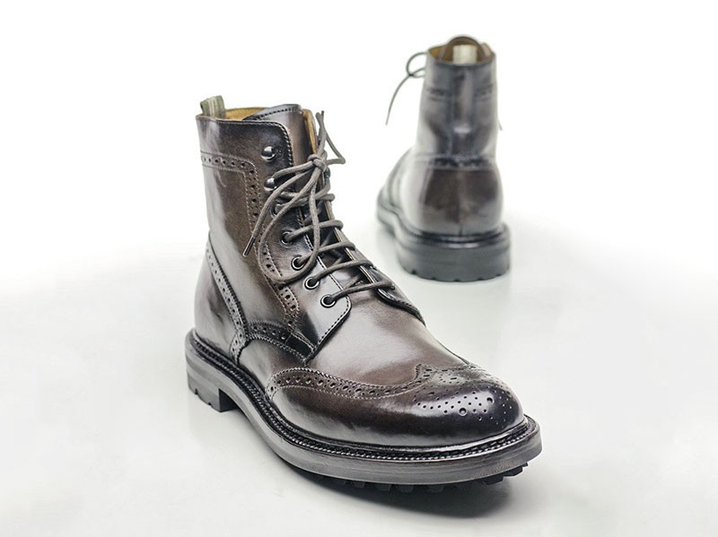 Lace-up dress booties