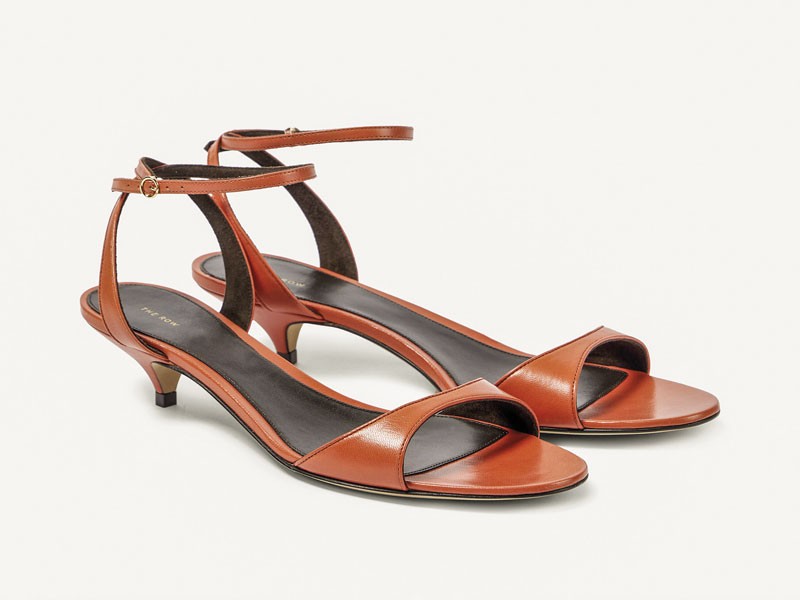 SANDALIAS ALTAS MUJER CALZADO TENDENCIA PRIMAVERA VERNAO 2026 2027 SERMA167P00994388.jpg Sandalias altas equilibran tiras finas, color y volumen