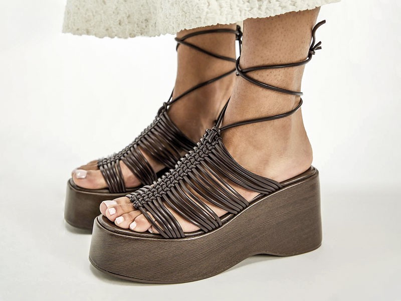 Platform sandals