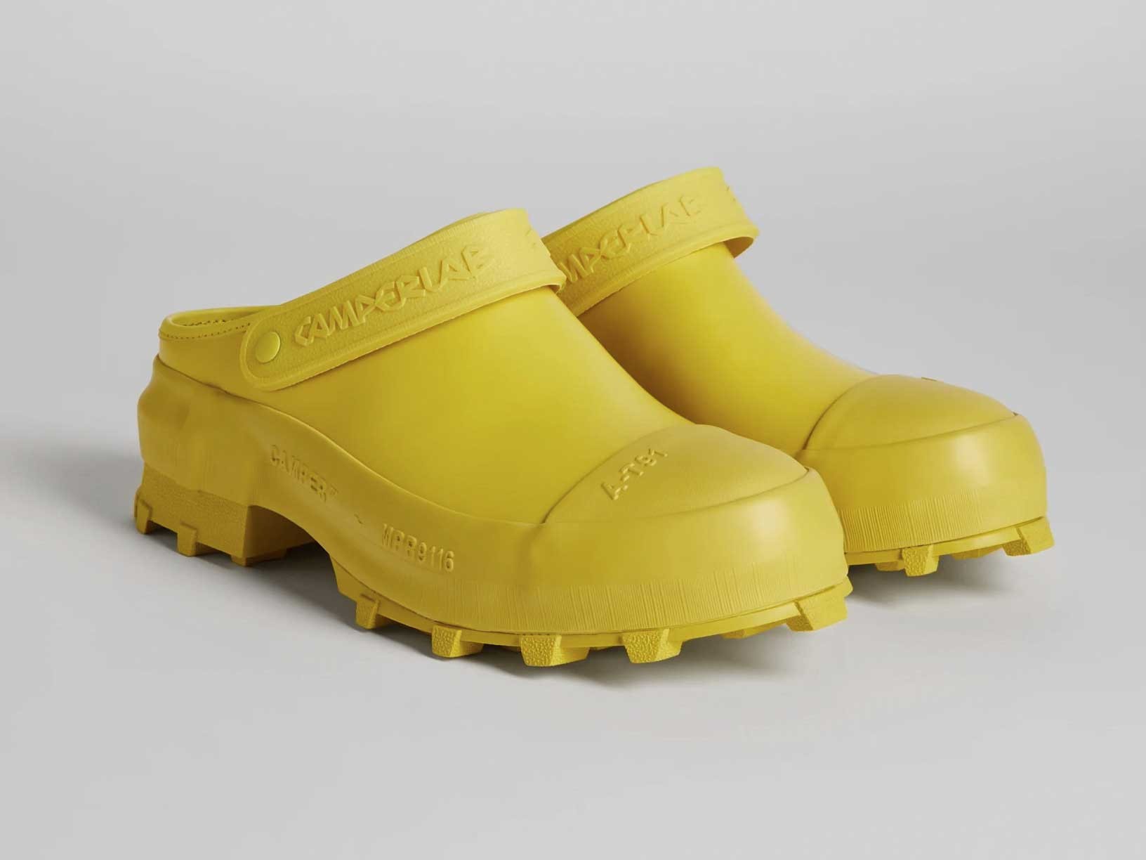 Chanclas, chinelas y zuecos inyectados. Causas de éxito