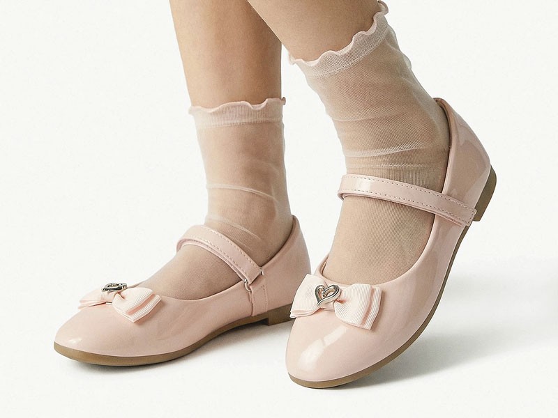 BALERINAS BALLERINAS MARY JANE GUILLERMINAS NIÑA ZAPATOS CERRADO NIÑO NIOÑA INFANTIL CALZADO TENDENCIA PRIMAVERA VERNAO 2026 2027 SERMA167ballerinas-jenny-ceo-cm230519-8-rosa-5906751568262.jpg Kids’ mary janes highlight straps and soft pink ornaments