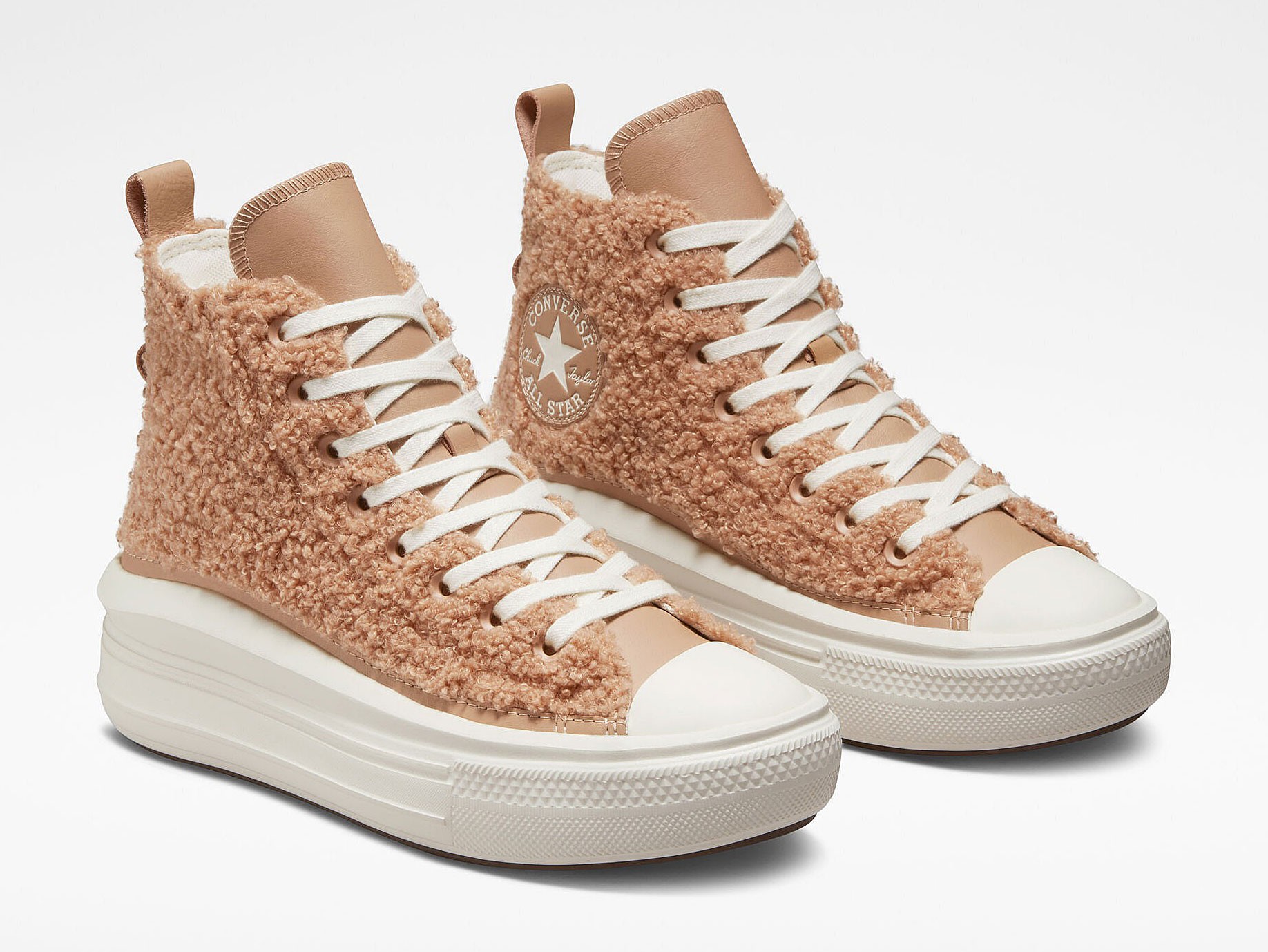 CONVERSE cambia para seguir vigente. Conoce los nuevos diseños