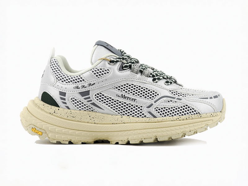 Chunky sneakers