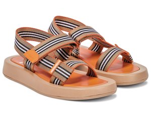 CALZADO-ZAPATO-MUJER-SANDALIAS-MODA-FOOTWEAR-SHOES-WOMAN-FASHION-SERMA-Pag.33---Foto-Agregada---SANDALIA-OUTDOOR.jpg