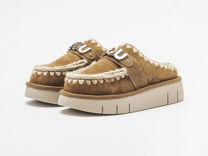 Bajos Lisos: Indoor urbano