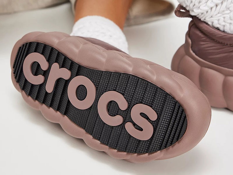 CROCS Overpuff Shorty: enhanced warmth and comfort for winter
