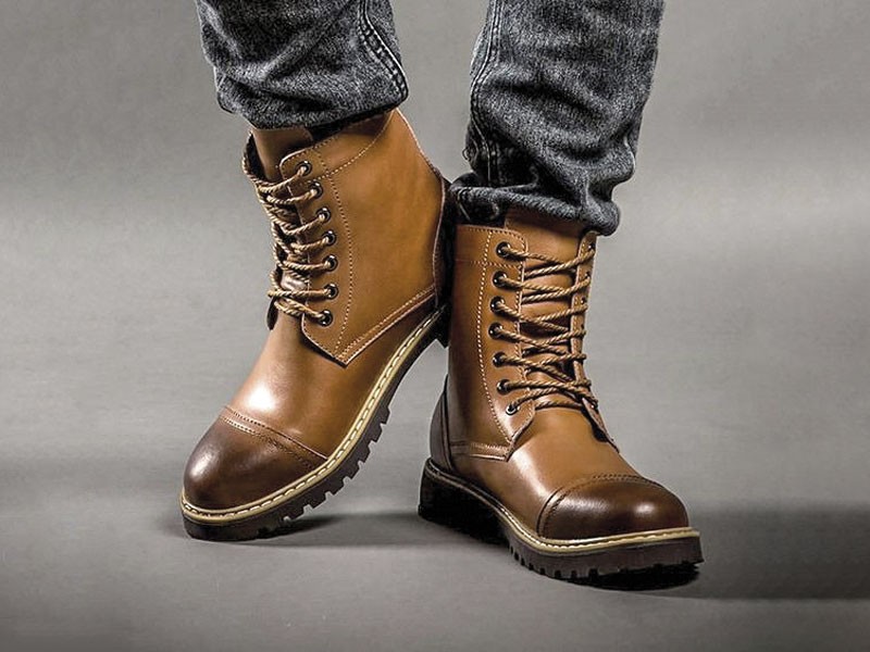 Lace-up dress booties