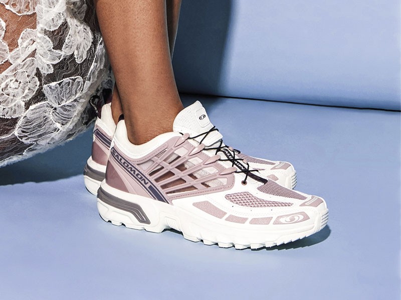 Urban sports sneakers
